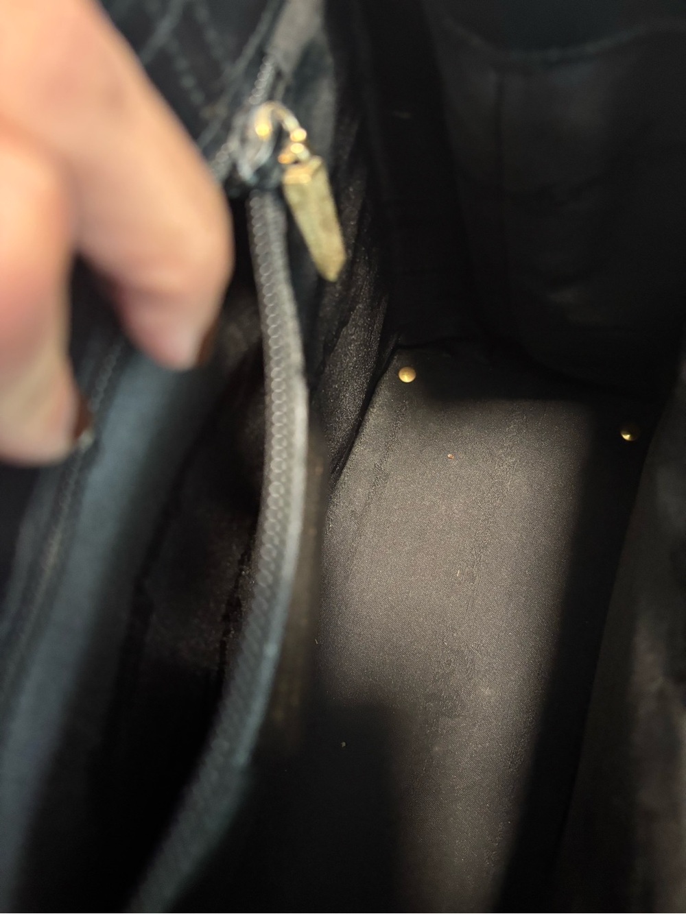 Vintage Salvatore Ferragamo Black Leather Top Handle Bag Gold Hardware Italy - Picture 13 of 13